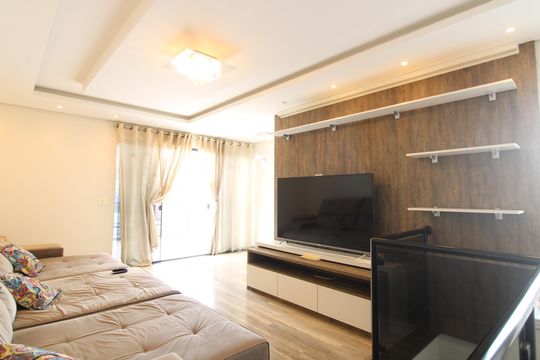 Sala de Estar de casa para alugar com 4 quartos, 168m² em Jardim Nordeste, São Paulo