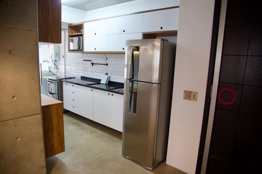 Cozinha de apartamento para alugar com 2 quartos, 70m² em Santo Amaro, São Paulo