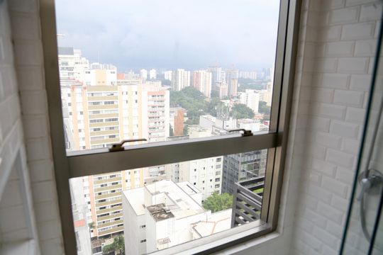 Banheiro suite de apartamento para alugar com 2 quartos, 70m² em Santo Amaro, São Paulo