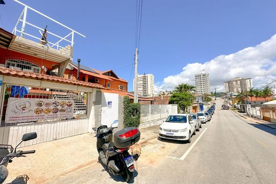 Vista da Rua de kitnet/studio para alugar com 1 quarto, 18m² em Jardim Cidade de Florianopolis, São José