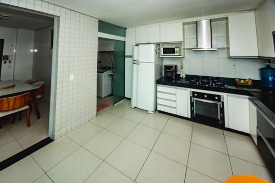Apartamento à venda com 3 quartos, 90m² em Itapoã, Belo Horizonte