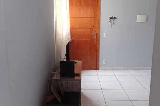 Sala de apartamento à venda com 2 quartos, 44m² em Jardim Yeda, Campinas