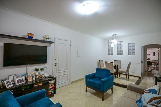 Casa à venda com 3 quartos, 180m² em Parque Regina, São Paulo
