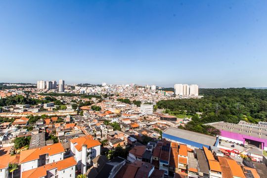 Vista da Suíte de apartamento para alugar com 2 quartos, 42m² em Vila Sul Americana, Carapicuíba