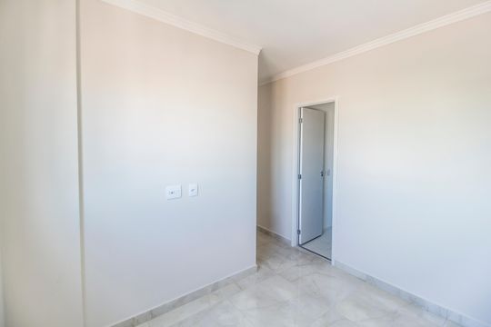Suíte de apartamento para alugar com 2 quartos, 42m² em Vila Sul Americana, Carapicuíba