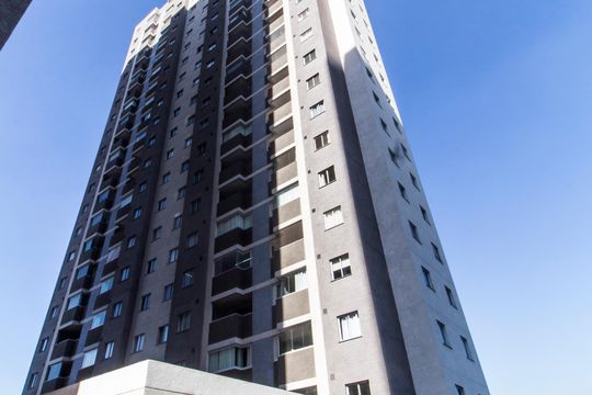 Fachada do bloco de apartamento para alugar com 2 quartos, 42m² em Vila Sul Americana, Carapicuíba