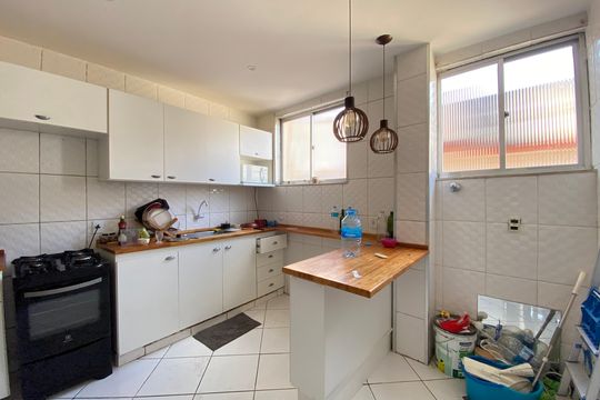 Casa para alugar com 1 quarto, 95m² em Maria da Graça, Rio de Janeiro
