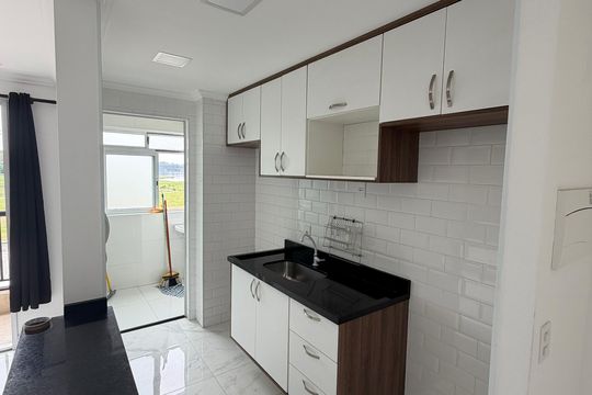 Cozinha de apartamento para alugar com 2 quartos, 52m² em Socorro, São Paulo