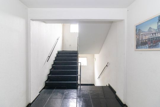 Área comum de apartamento para alugar com 2 quartos, 55m² em Realengo, Rio de Janeiro