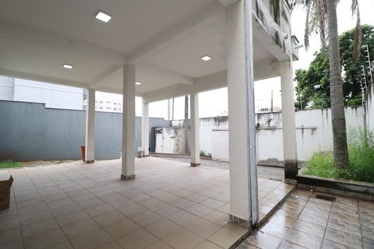 Varanda da Sala de casa para alugar com 4 quartos, 300m² em Patrimônio, Uberlândia