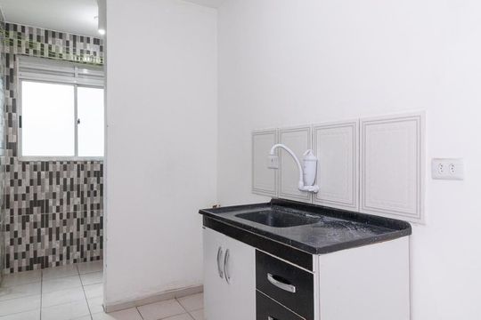 Cozinha de apartamento à venda com 2 quartos, 52m² em Jardim Maringa, São Paulo