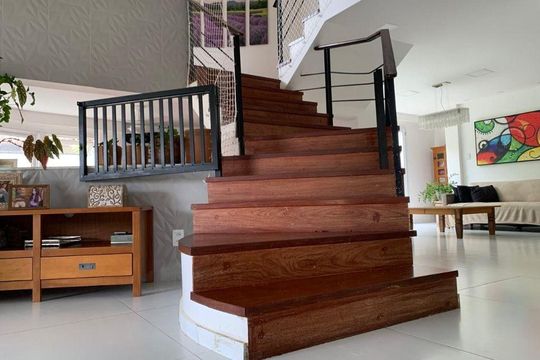 Casa à venda com 4 quartos, 220m² em Piratininga, Niterói