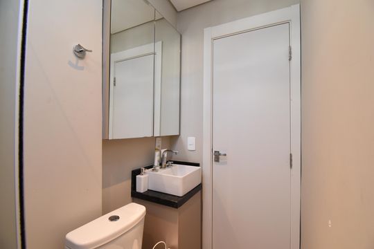 Banheiro de kitnet/studio à venda com 1 quarto, 23m² em Bigorrilho, Curitiba