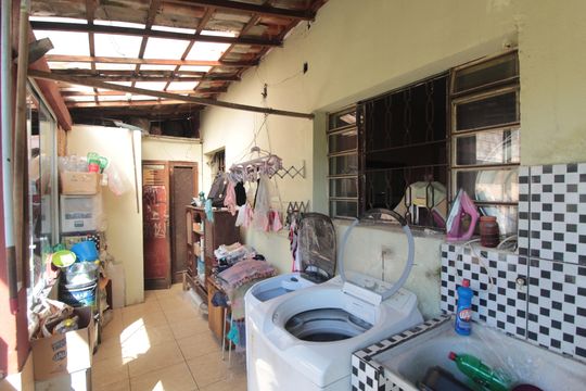Area de Serviço de casa à venda com 6 quartos, 328m² em Céu Azul, Belo Horizonte