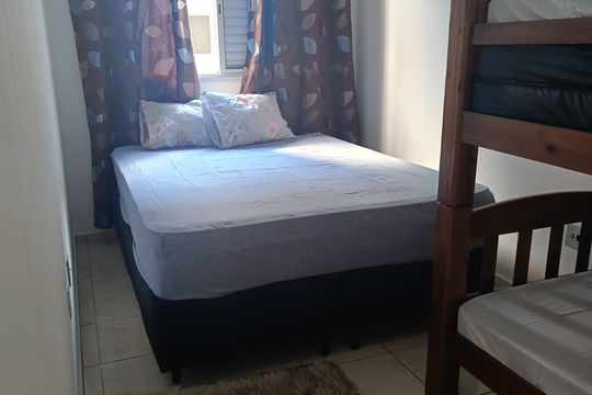 Quarto de apartamento para alugar com 1 quarto, 60m² em Cidade Ocian, Praia Grande