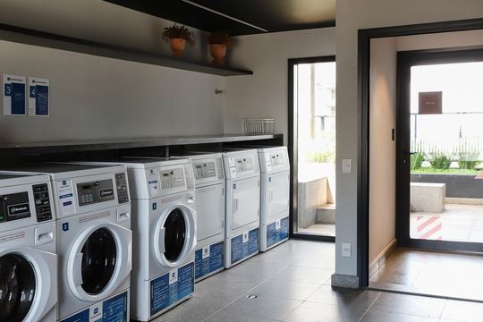Área externa de apartamento à venda com 2 quartos, 73m² em Pinheiros, São Paulo