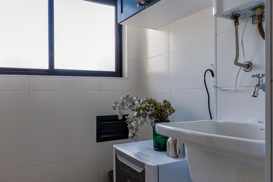 Área de serviço de apartamento à venda com 2 quartos, 73m² em Pinheiros, São Paulo