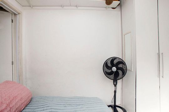 Quarto de kitnet/studio à venda com 1 quarto, 32m² em Centro Histórico, Porto Alegre