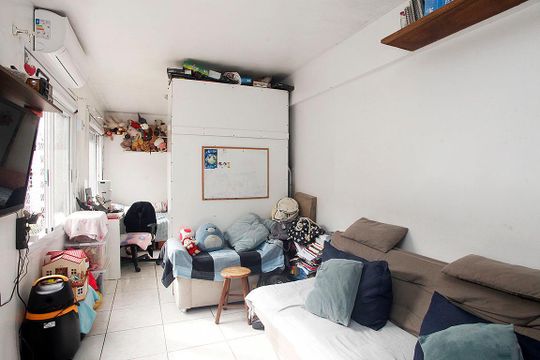 Sala de kitnet/studio à venda com 1 quarto, 32m² em Centro Histórico, Porto Alegre