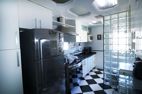 Cozinha de apartamento à venda com 3 quartos, 90m² em Vila da Penha, Rio de Janeiro