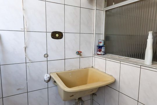 Apartamento para alugar com 2 quartos, 57m² em Parque Santos Dumont, Taboão da Serra