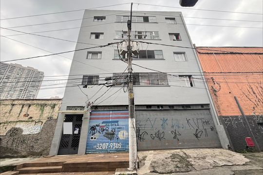 Placa instalada  de apartamento à venda com 1 quarto, 70m² em Brás, São Paulo