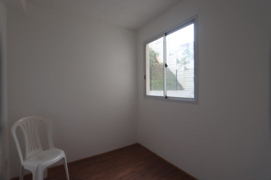 Quarto 2 de apartamento para alugar com 2 quartos, 33m² em Parque Sao Rafael, São Paulo