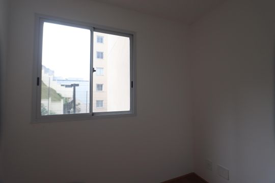 Quarto 2 de apartamento para alugar com 2 quartos, 33m² em Parque Sao Rafael, São Paulo
