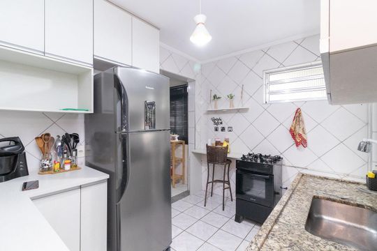 Cozinha de apartamento à venda com 2 quartos, 56m² em Conjunto Habitacional Padre Jose de Anchieta, São Paulo
