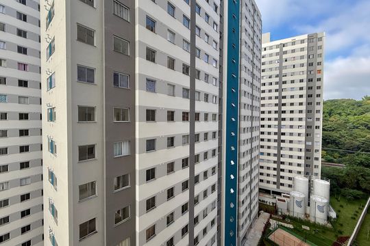 Vista  de apartamento à venda com 2 quartos, 36m² em Jardim Sabara, São Paulo