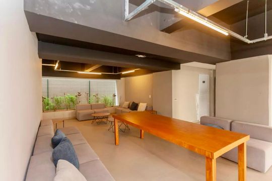 Espaço Cinema  de apartamento à venda com 2 quartos, 36m² em Jardim Sabara, São Paulo
