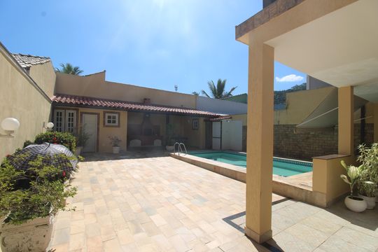 Quintal de casa de condomínio à venda com 3 quartos, 360m² em Taquara, Rio de Janeiro
