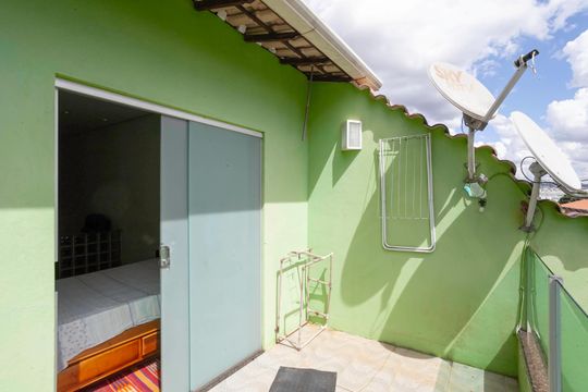 Varanda da suíte de casa à venda com 1 quarto, 78m² em Sagrada Família, Belo Horizonte