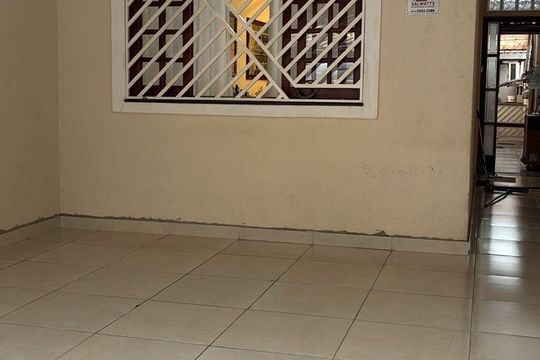 Garagem de casa à venda com 3 quartos, 270m² em Jardim Consorcio, São Paulo