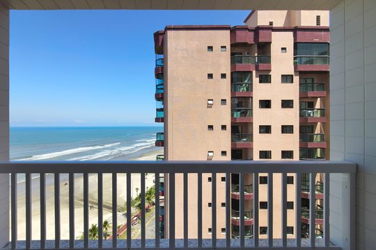 Área de Serviço de apartamento para alugar com 2 quartos, 117m² em Vilamar, Praia Grande