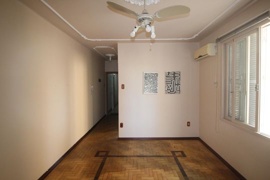 Apartamento à venda com 2 quartos, 73m² em Floresta, Porto Alegre