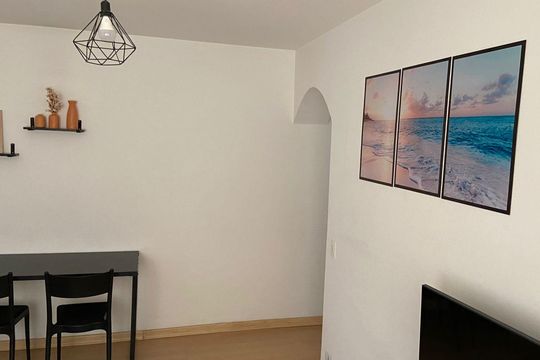 Sala de apartamento para alugar com 1 quarto, 42m² em Indianópolis, São Paulo