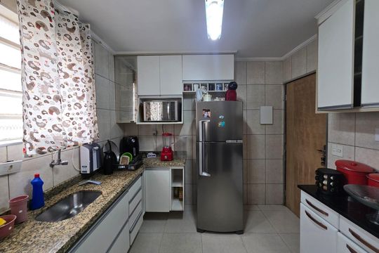 Cozinha  de apartamento à venda com 3 quartos, 87m² em Jardim Vila Galvao, Guarulhos