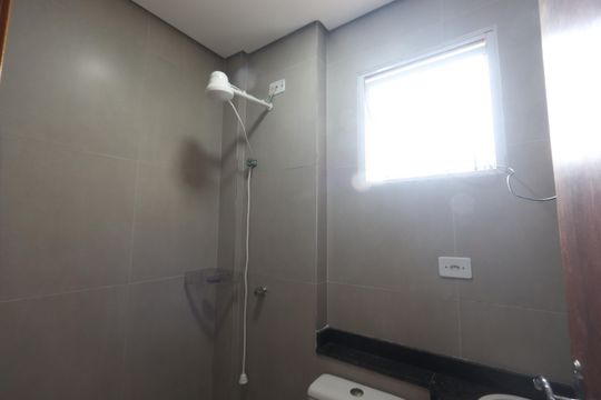 Banheiro de apartamento à venda com 1 quarto, 35m² em Vila Santa Virginia, São Paulo