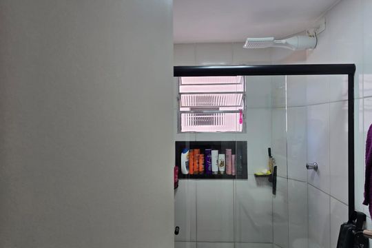 Banheiro Social  de apartamento para alugar com 2 quartos, 44m² em Vila Galvão, Guarulhos