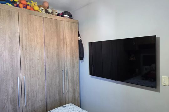 Quarto 01 de apartamento para alugar com 2 quartos, 44m² em Vila Galvão, Guarulhos