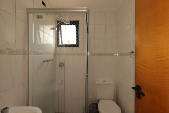 Banheiro Social de apartamento à venda com 3 quartos, 73m² em Vila Valparaíso, Santo André