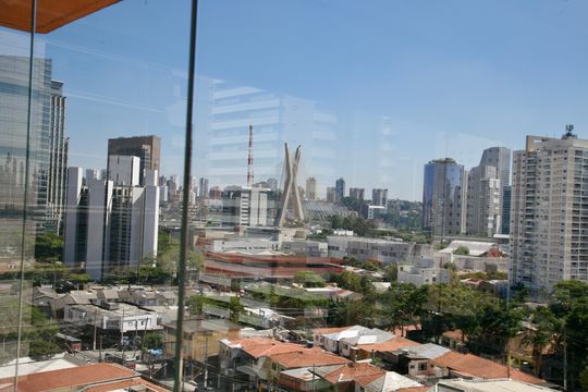 Vista de apartamento à venda com 2 quartos, 65m² em Itaim Bibi, São Paulo