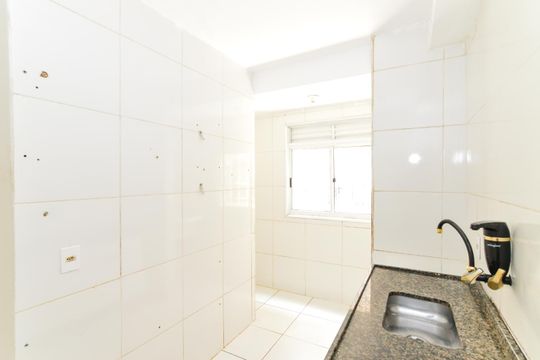 Cozinha de apartamento para alugar com 2 quartos, 45m² em Jardim Guilhermino, Guarulhos