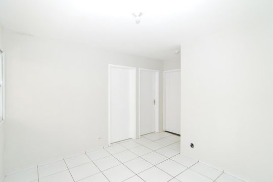 Sala de apartamento para alugar com 2 quartos, 45m² em Jardim Guilhermino, Guarulhos