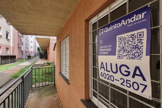 Placa de apartamento para alugar com 2 quartos, 45m² em Jardim Guilhermino, Guarulhos