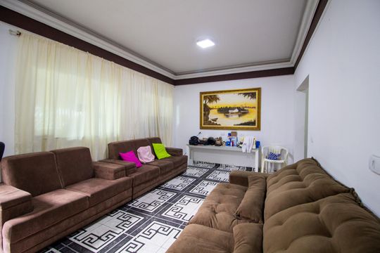 Casa para alugar com 4 quartos, 240m² em Jardim Betania, Sorocaba