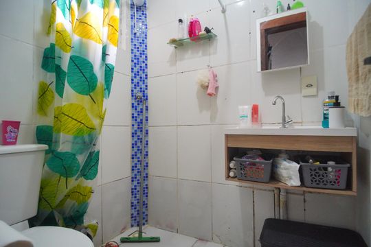 Banheiro de apartamento à venda com 2 quartos, 42m² em São João Batista, São Leopoldo