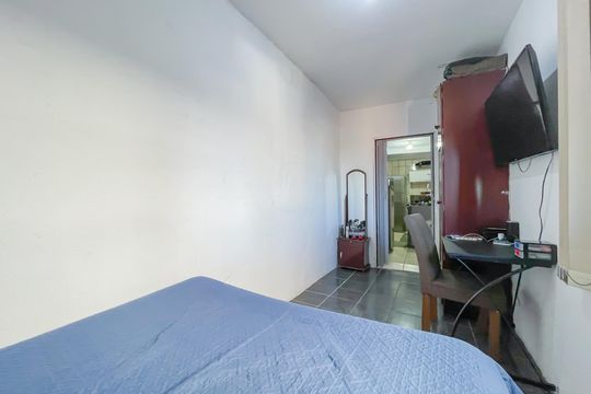 Quarto de casa para alugar com 2 quartos, 250m² em Veloso, Osasco