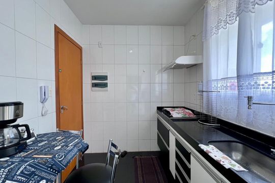 cozinha de apartamento à venda com 3 quartos, 82m² em São Marcos, Belo Horizonte